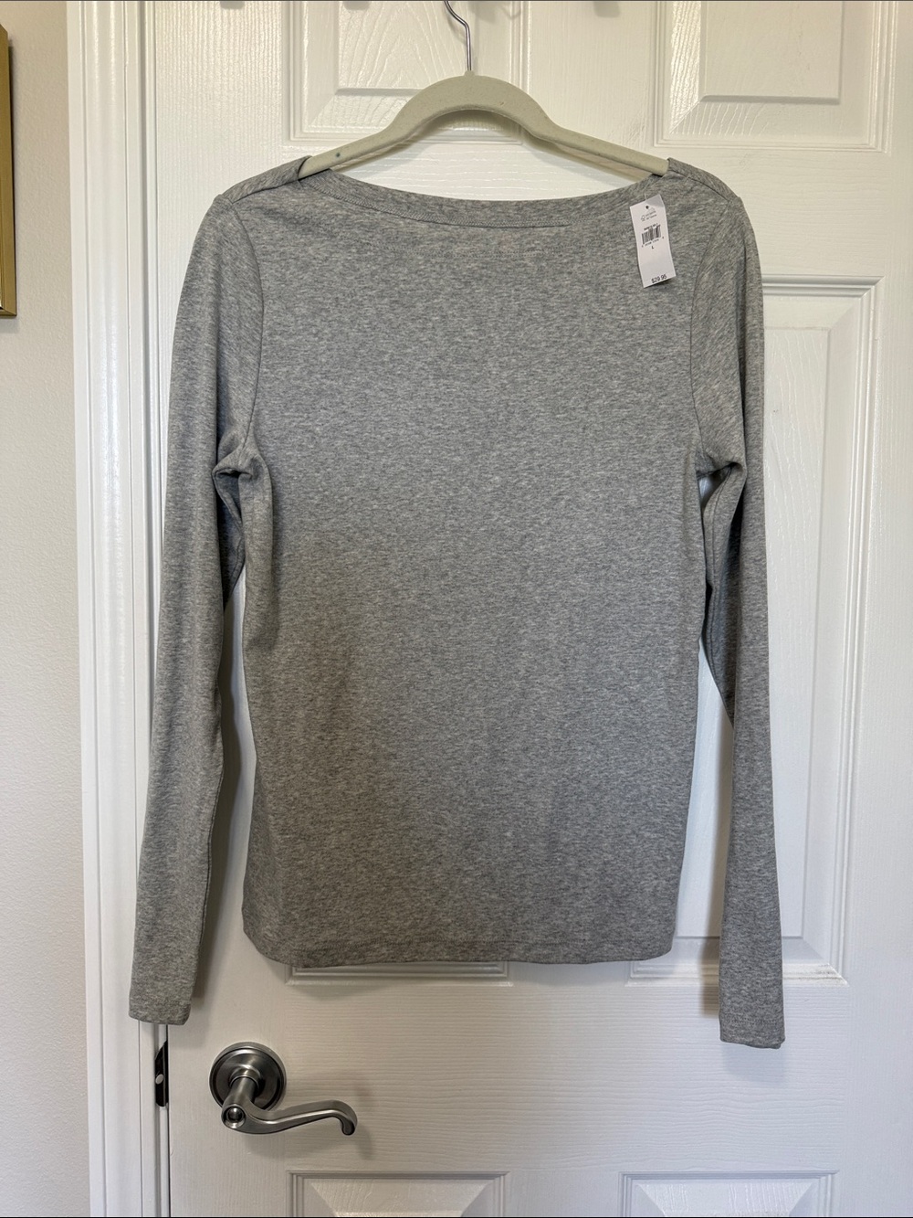 Gap Women’s heather gray long sleeve boat neck knit top Sz L NWT